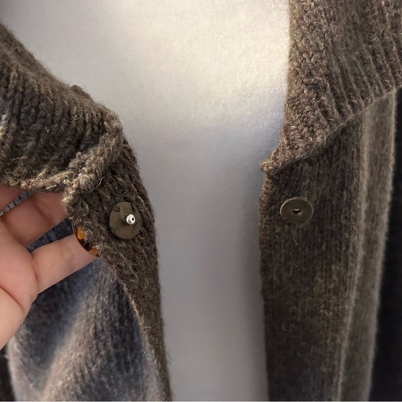 Carole Little Cardigan Sweater Size XL Wool Angora and Nylon Blend. - Picture 6 of 8